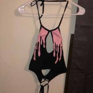 Teen Hearts black and pink drip halter crop top
